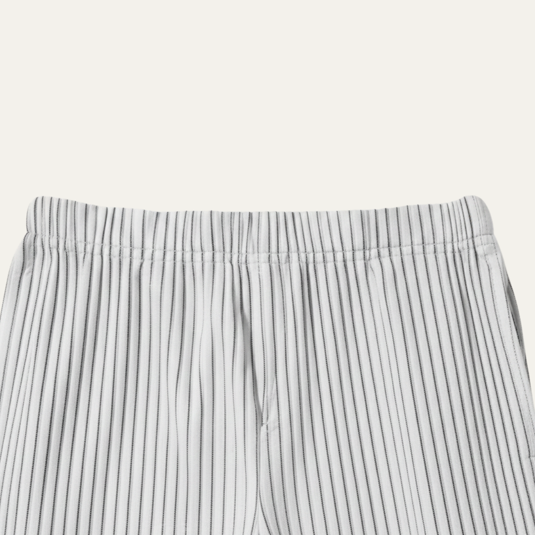 The Pineview Park Men’s Lightweight Loose Fit Pleated Straight Leg Pants