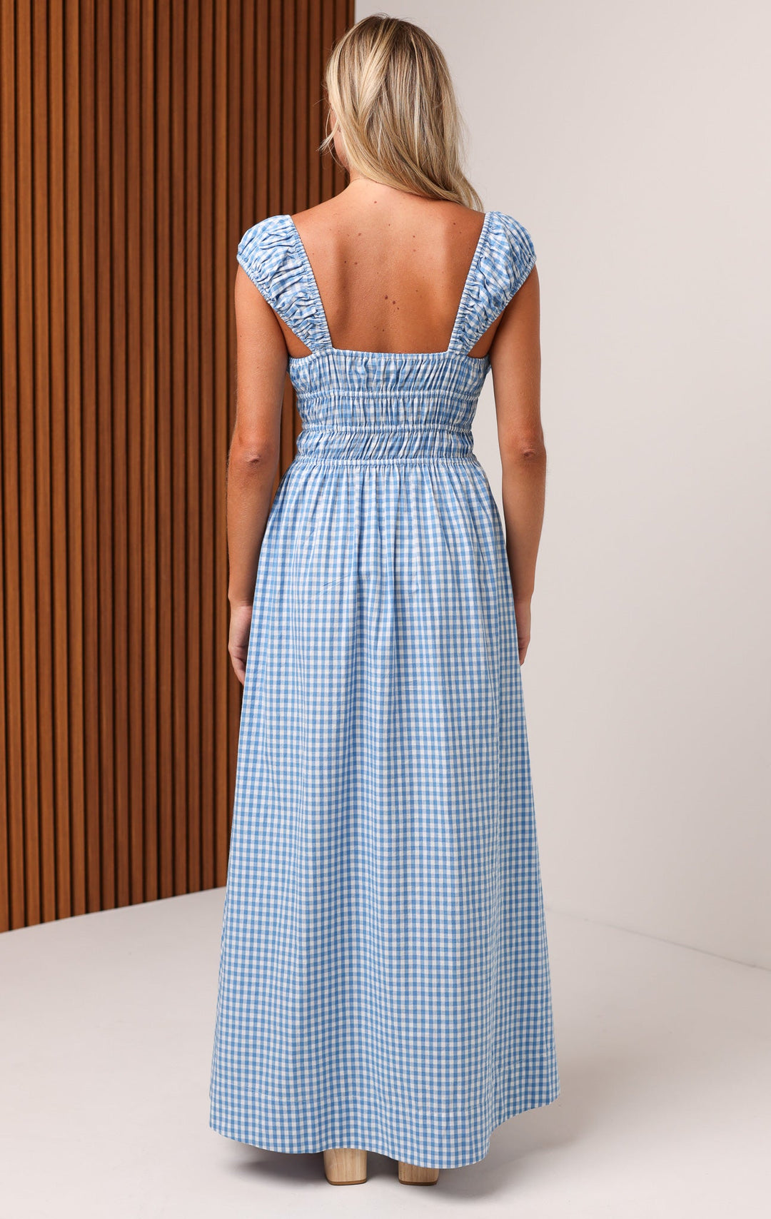 Emillia | Elegant Flow Maxi Dress