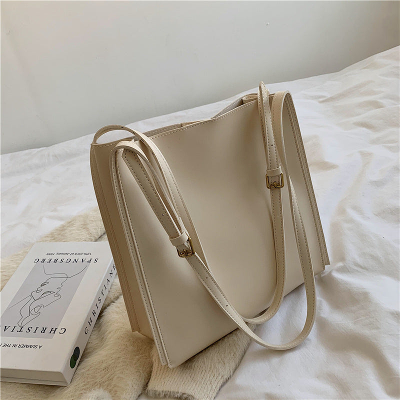 Claudia | Sleek Long-Strap Shoulder Tote